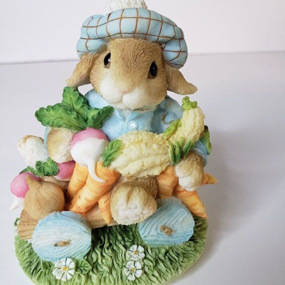Cute Vintage Enesco Blushing Bunnies Figurine Bunny with Vegetables Garden Decor